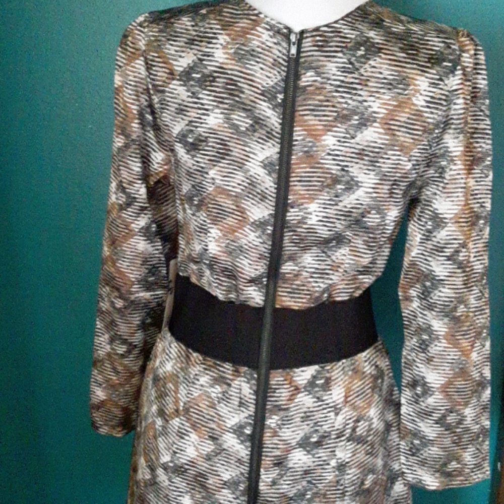 LUMIERE diamond pattern dress - Picture 5 of 9